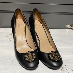 Tory Burch black leather block heel pumps shoes size 9.5